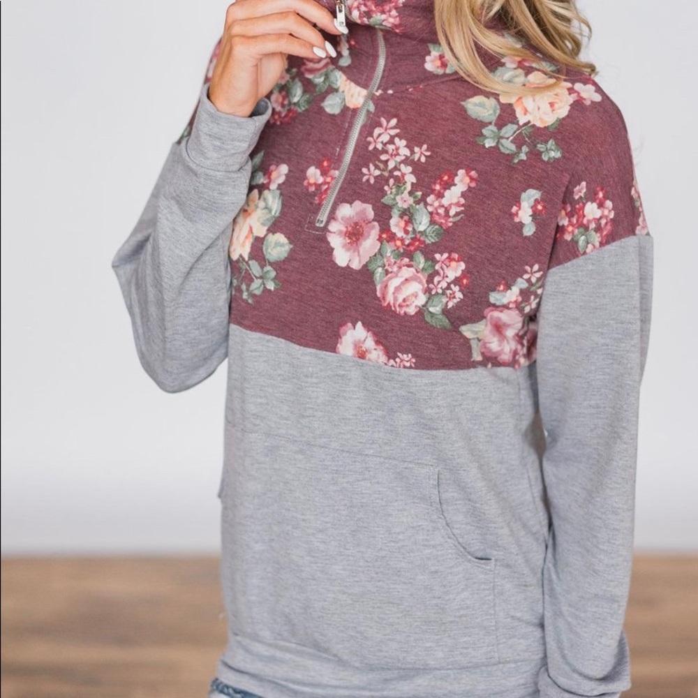 NWOT Flattering Soft Floral & Gray Zip 3/4” Pullover + More